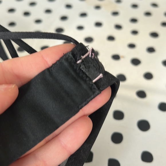 Victorias Secret Black Lace Push Up Bra - Picture 4 of 4